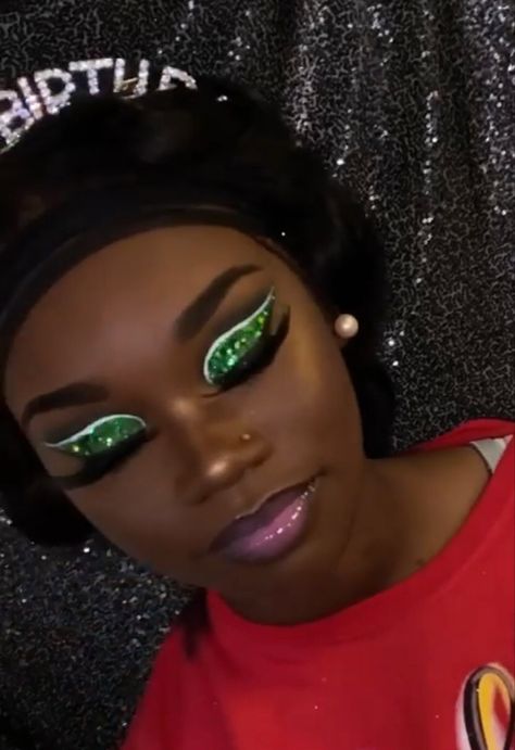 Green And Black Makeup Looks Black Women, Green And Gold Eye Makeup Black Women, Tiana Eye Makeup, Jade Green Eye Makeup, Lime Green Prom Makeup, Green Birthday Makeup For Black Women, Birthday Makeup Looks Green, Emerald Green Sweet 16 Makeup, Prom Green Makeup Looks