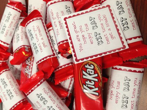 Give Me A Break Kit Kat Bar, Kitkat Teacher Gift, Kit Kat Valentines Ideas, Kit Kat Gift Ideas, Appreciate Gifts, Team Appreciation, Appreciation Gifts Diy, Staff Appreciation Gifts, Secret Pal