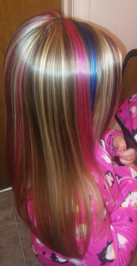 Hair Room Ideas, Neapolitan Hair, Colors To Dye My Hair, Hair Inspo Black, Funky Hair Colors, 2000s Hair, Skunk Hair, Make Up Halloween, Head Decoration