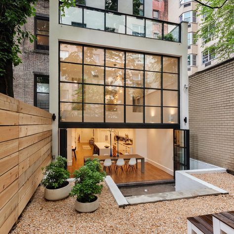 Townhouse Backyard, Upper East Side Townhouse, Manhattan Townhouse, The Upper East Side, Powder Room Design, White Oak Floors, Tile Companies, Wet Bars, Upper East Side