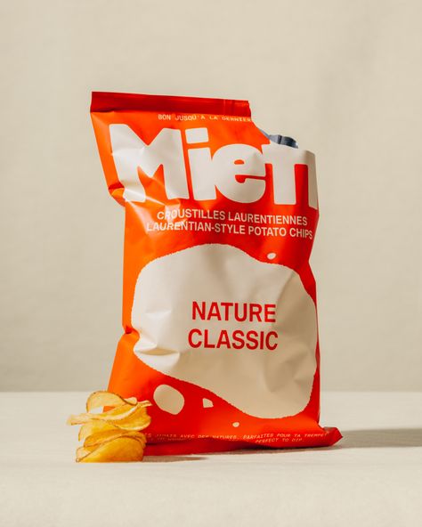 Transforming Chip Packaging As We Know It With Miett’s Playfully Casual Design - DIELINE Chips Photography, Chip Packaging, Reusable Packaging, Dirty Martini, Beer Packaging, Casual Design, Beverage Packaging, Savory Snacks, Potato Chips