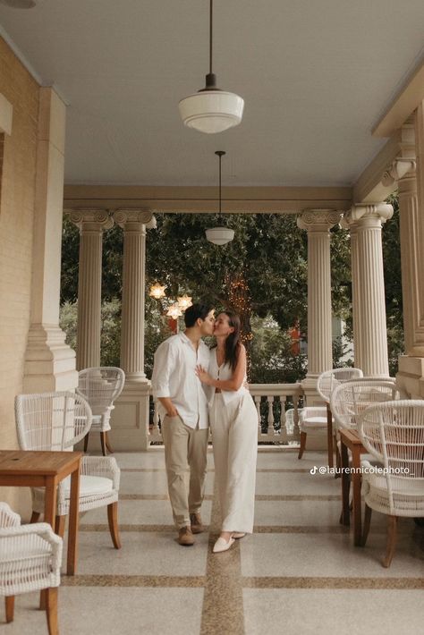 Old Money Engagement Photos, Hotel Ella Wedding, Old Money Engagement, Vintage Engagement Photos, Documentary Wedding Photos, Lauren Nicole, Fair Outfits, Photos Inspo, Wedding Pic