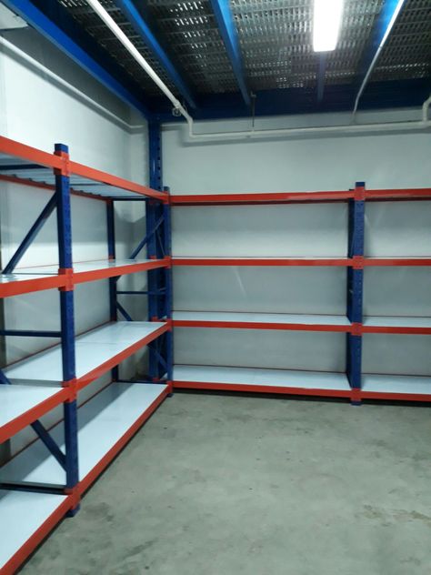 Metal Shelves Ideas, Store Rack Design, Metal Shelving Ideas, Metal Racks Storage Ideas, Rack Design For Shop, Shop Rack Design, Warehouse Storage Ideas, Shelves For Shop, Garage Racks