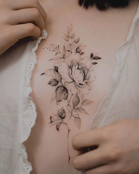 Tritoan Ly on Instagram: “Beautiful sternum piece for her first tattoo 🔥🌸🌿” Sternum Piece, Fineline Tattoo Ideas, Mastectomy Tattoo, Feminine Tattoo Sleeves, Fineline Tattoo, Special Tattoos, D Tattoo, Floral Tattoo Sleeve, Geniale Tattoos