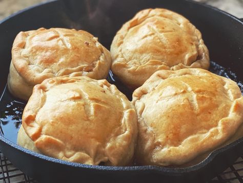 Meat Pie Aesthetic, Scottish Meat Pie, Sweeney Todd Meat Pies, Mrs Lovett Meat Pies, British Meat Pies, Meat Pies, Medieval Meat Pie, English Meat Pie British, Meat Pie British