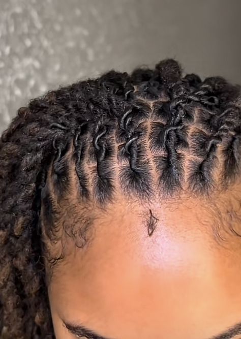 No Retwist Styles For Women, Loc Styles Fresh Retwist, No Retwist Styles, Basic Retwist Style, How To Do Retwist, Retwist Styles For Women, Loc Retwist Videos, Retwist Styles, Hair 4c