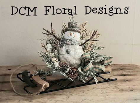 Sled Centerpiece Ideas, Tabletop Sled Decorating Ideas, Sled Decor, Christmas Sled, Holiday Arrangement, Christmas Centerpieces Diy, Snowman Decorations, Sled, Christmas Centerpieces