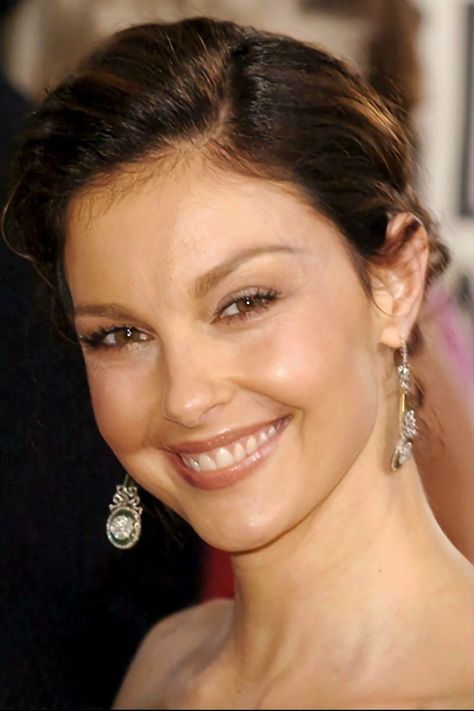 Ashley Judd Young, Ashley Judd, Instyle Magazine, Golden Globes, Film Festival, Movie Stars, Actors & Actresses, Celebrity Style, Actresses