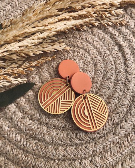 Earrings Aesthetic, Handmade Clay Jewelry, Polymer Clay Jewelry Tutorials, Polymer Earrings, Boho Aesthetic, Earrings Inspiration, Jewelry Projects, Boho Earrings, Bead Crafts