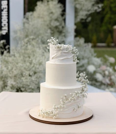 White Cakes Wedding, Wedding Cake Inspiration Unique, Beige Cake, Wedding Cake Simple Elegant, Wedding Candy Cake, Square Wedding Cakes, Cake White, Wedding Cake Photos, Wedding Stage Design