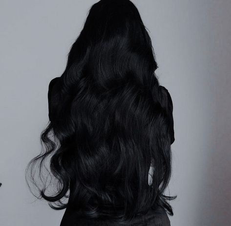 Pitch Black Hair Aesthetic, Black Haired Women Aesthetic, Long Wavy Hair Black, Long Black Wavy Hair Aesthetic, Pure Black Hair, Black Haired Women, Long Black Hair Aesthetic Faceless, Black Long Hair Aesthetic, Black Wavy Hair Aesthetic