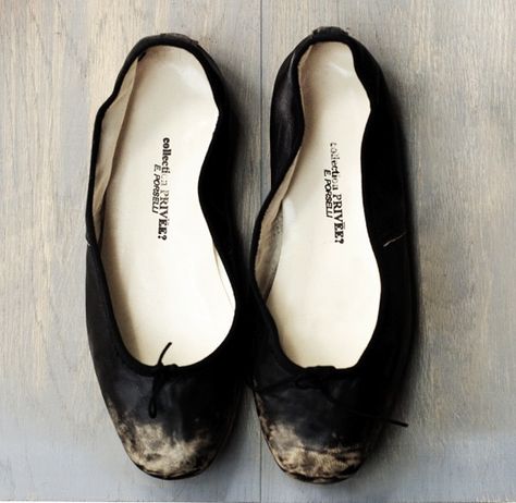 These are Porselli, the brand of Scala dancers, and a one hundred year old company. These shoes are a collaboration with the brand collection Privée, preferred for their 'used' look. -Garance Doré Porselli Ballet Flats, Kids Dress Up, Ballet Slippers, Black Ballet Flats, Ballerina Flats, Pretty Shoes, Dark Fashion, Sock Shoes, Minimalist Fashion