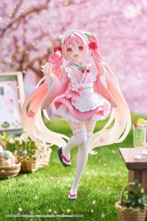 Maid Poses Reference, Japanese Cafe, Sakura Miku, 3d Figures, Fairy Figurines, Maid Outfit, Anime Figurines, Figure Poses, Anime Dolls