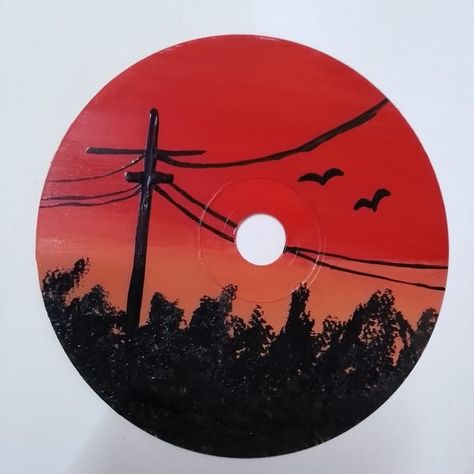 Circle Canvas Painting Ideas, Aesthetic Red And Black, Circle Canvas Painting, Canvas Painting Ideas Aesthetic, Cd Craft, Disc Art, Painting Ideas Aesthetic, Cd Painting, Circle Canvas