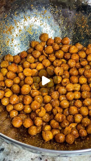 Stephanie Gigliotti on Instagram: "The best snack or crunchy salad topper 😍😋🥗
Full recipe on StephRealLife.com
Air Fryer Chickpeas
15 ounce can chickpeas 
1 tbsp olive oil
1 tsp paprika 
1 tsp garlic powder 
1 tsp onion powder 

Drain and rinse the chickpeas. Pat dry.
Air fry the plain chickpeas at 400°F for 5 minutes.
Pour the chickpeas into a bowl and add the olive oil. Mix well. Pour back into the air fryer basket and cook 10-20 minutes at 400°F until crispy.
Return to the bowl and add the seasonings. Toss to coat and enjoy. 
#healthysnacks #airfryerchickpeas #airfryerrecipes" Air Fryer Chickpeas Recipes, Roasted Chickpeas Air Fryer, Fried Chickpeas Recipe, Air Fried Chickpeas, Stephanie Gigliotti, Air Fryer Chickpeas, Chickpea Fries, Salad Toppers, Crunchy Salad