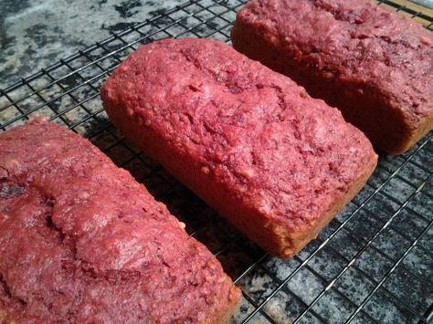 Sweet Beet Bread                                                                                                                                                                                 Mais Pink Food Recipes, Beet Bread Recipe, Beet Bread, Csa Box, Raw Beets, Fluff Desserts, Fresh Beets, Strawberry Cake Mix, Pink Food