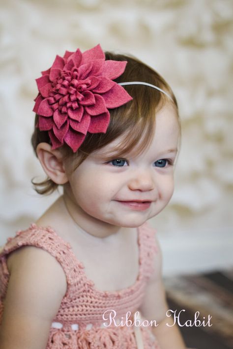 Felt Headband Baby, Felt Hair Accessories, Autumn Hair Accessories, Felt Headband, Fleurs Diy, Felt Flower Headband, Beautiful Tiaras, Felt Baby, Stretchy Headbands