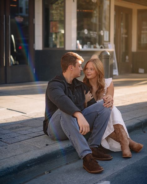 love these vintage small town vibes 🌾🎞️ Small Town Photoshoot, Town Photoshoot, Winter Pics, Winter Pictures, Small Town, Small Towns, Quick Saves