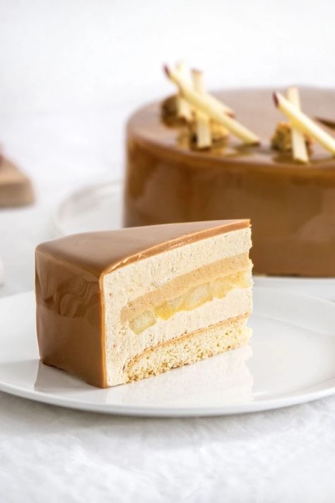 Caramel Apple Entremet, Apple Entremet, Mini Entremet, Patisserie Desserts, Entremet Recipe, Caramel Apple Desserts, Minuman Starbucks, Healthy Apple Desserts, Caramel Desserts