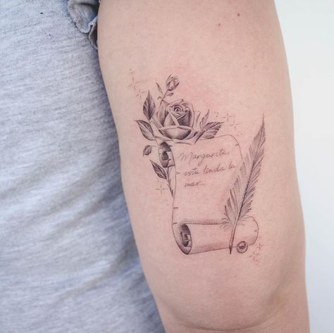 A poem from a childhood tattooed on the back of the right upper arm Scroll Tattoos, Are Tattoos, Popular Tattoo Designs, Cage Tattoos, Hibiscus Tattoo, Tattoo Test, Belly Tattoos, Cool Arm Tattoos, Tattoo Graphic