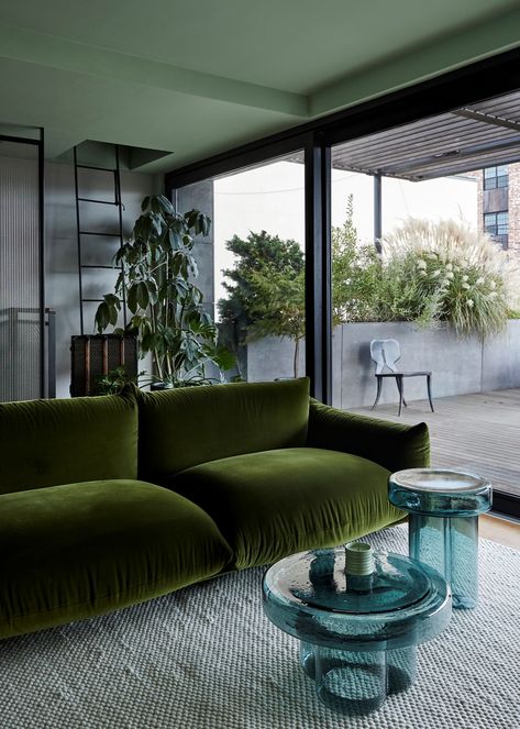 Green Monochromatic Living Room, Contemporary Green Living Room, Rainy Day Home, Living Room Brooklyn, Glamorous Bedroom Decor, Olive Living Rooms, Brutalism Interior, Monochromatic Living Room, 2024 Living Room