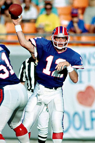 Jim Kelly, Buffalo Bills, #22 best QB in Pro Football history. 4-0 in four straight AFC Championships, but 0-4 in Super Bowls. Played in both the NFL/USFL. American Football Quotes, Ny Giants Football, Jim Kelly, Nfl Football Pictures, New York Giants Football, New York Football, Buffalo Bills Football, Nfl Football Players, Bills Football