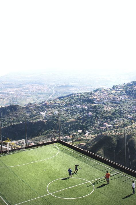 Street Football, Street Soccer, Ahly Sc, Football Pitch, Football Images, Soccer Drills, Football Stadiums, Football Field, Soccer Pictures