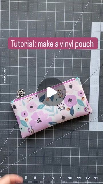 Muriel Corbierre on Instagram: "Vinyl and zipper from @zippervalley, use code Muriel10 for 10% off your order (valid until the end of March 2024). . *Pouch Tutorial* You need: 2 pieces of vinyl 9" long, 4.5" tall 2 squares of quilting cotton 1.5" #5 NYLON zipper tape + pull: 8" long Double sided tape Teflon foot  Gutermann all purpose polyester thread Microtex needle 90/14  A hair drier to warm up the vinyl before turning  A turning tool (e.g. chopstick) to help with pocking the corners out. . . . #vinylpouch #pouch #pouchtutorial  #sewingtutorial #diy #zippervalley #learntosew #maker" Faux Leather Zipper Pouch Tutorial, Quilted Pencil Pouch, Diy Vinyl Pouch, Sewing Vinyl Bags, Vinyl Zipper Pouch Tutorial, Vinyl Pouches Tutorial, Double Zipper Pouch Tutorial, Pencil Pouch Pattern, Pencil Pouch Diy