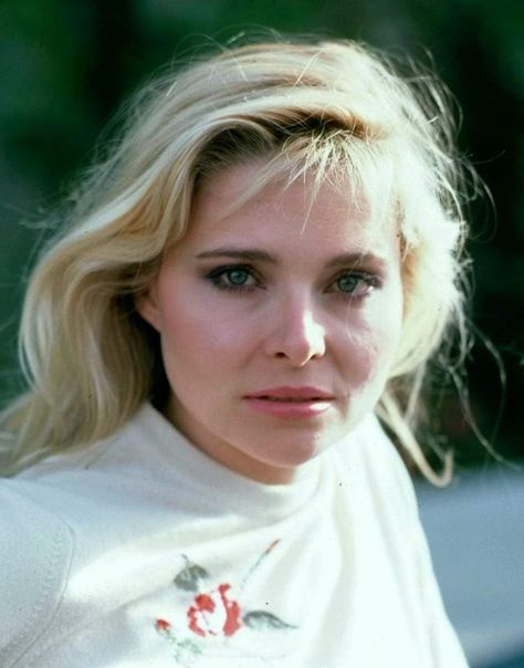 Priscilla Barnes .. Beverly Hills, Ca 1982 Priscilla Barnes, Kathleen Turner, Three's Company, December 7, Coven, Beverly Hills, Blonde, Celebrities, Beauty