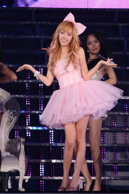 Jessica-Outfit Ribbon Head, Snsd Jessica, Prom Dresses 2016, Girls Tutu Dresses, Girl Tutu, Tutu Dresses, Sweetheart Prom Dress, White Prom Dress, Jessica Jung