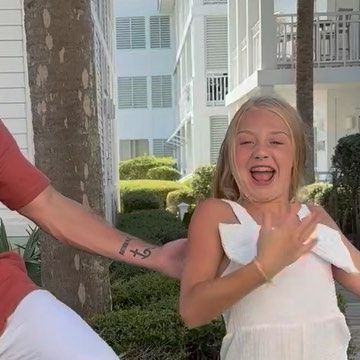 Cole LaBrant on Instagram: "how we feel while on vacay☀️🌴 #DadDaughter" Cole Labrant On Instagram, Cole Labrant, Cole And Savannah, Dad Daughter, August 10, Dance Videos, Savannah, Savannah Chat, Feelings