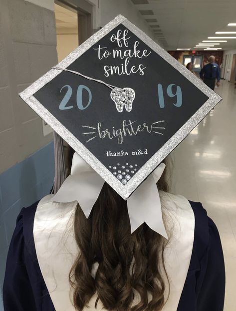 Dentist Cap Decorations, Pre Dental Graduation Cap, Future Dentist Graduation Cap, Dental School Graduation Cap, Dental Assisting Graduation Cap, Dentist Graduation Pictures, Dental Hygienist Graduation Cap, Graduation Cap Designs Dental Hygiene, Dental Cap Decoration