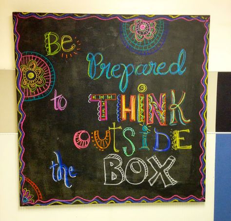 Wildcats Create!: Artful Attitudes... new bulletin "black" boards! painting with Chalkboard paint Black Board Decoration, Art Bulletin Board Ideas, Art Bulletin Board, Work Bulletin Boards, Art Bulletin Boards, Gifted And Talented, Bullentin Boards, Ra Ideas, Bulletin Board Ideas