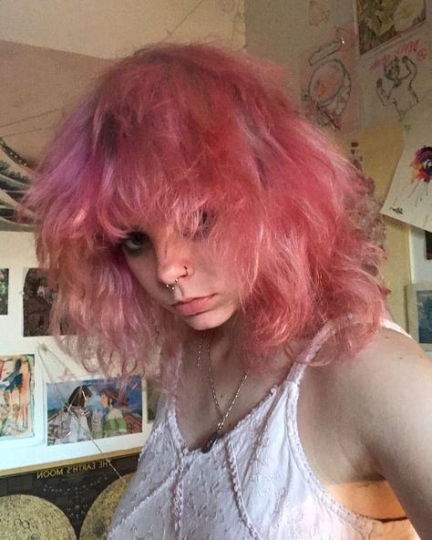 Pink Haired Face Claim, Messy Pink Hair, Pink Hair Grunge, Pink Fluffy Hair, Light Pink Hair, Lemon Drops, Short Grunge Hair, Punk Hair, Makeup Clothes