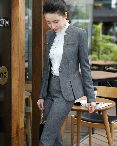 Women Office Suits, Spa Office, Formal Suits For Women, Grey Skirt Suit, Black Skirt Suit, Formal Workwear, Office Suits, Formal Women, Office Uniform