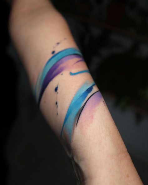 Watercolor Arm Band Tattoo, Paint Strokes Tattoo, Abstract Tattoo Colorful, Paint Splash Tattoo, Brush Strokes Tattoo Design, Watercolor Sleeve Tattoo, Brush Strokes Tattoo, Abstract Watercolor Tattoos For Women, Watercolor Tattoo Sleeve