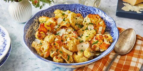 Best Roasted Cauliflower Recipe - How to Make Roasted Cauliflower Broccoli Cauliflower Casserole, Butternut Squash Casserole, Veggie Ideas, Roasted Cauliflower Recipes, Raw Cauliflower, Butternut Squash Pasta, Squash Pasta, Cauliflower Recipe, Cauliflower Casserole