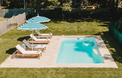 The 101 On Putting A Fiberglass Pool In Your Backyard Fiberglass Pool Ideas, Fiberglass Pool Designs, Pool Design Ideas, Fiberglass Pool, House Design Trends, Vinyl Pool, Beach House Kitchens, Gunite Pool, Pool Installation