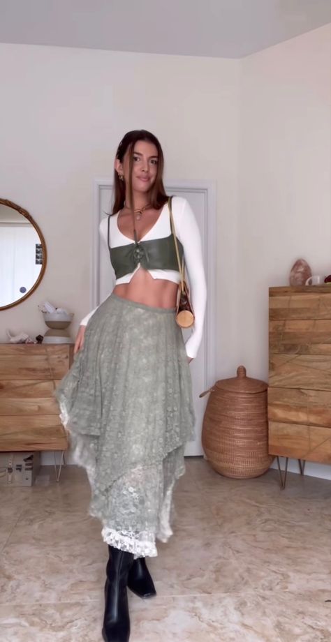 Kelsey Floyd, Looks Hippie, Ren Faire Outfits, Moda Hippie, Fairy Outfit, Fair Outfits, Fest Outfits, Mode Hippie, Earthy Outfits