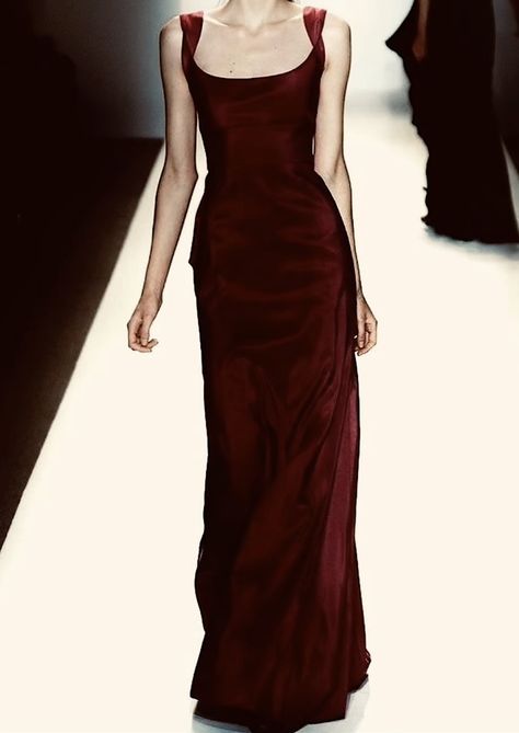 Dresses Sketches, Dresses Business Casual, Dresses Business, Elegant Life, Carpet Dress, Prom Inspiration, Prom Dress Inspo, Prom Inspo, Wine Dress