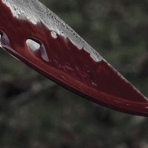 Love Knife With Blood, Xavier Samuel, Knife Aesthetic, Marguerite Duras, Blood Drip, Blood Drop, Ex Machina, Dragon Age, Shadowhunters