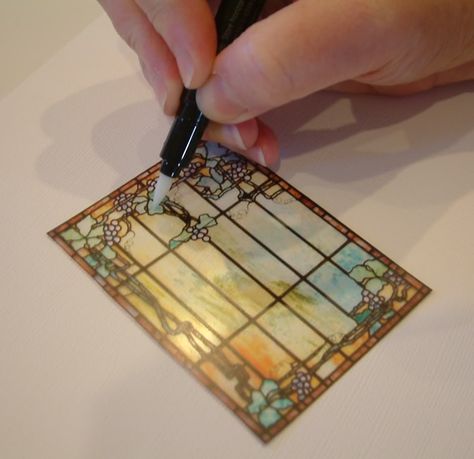 Artfully Musing: Tutorial - Creating a Stained Glass Look by Embossing Transparency Film Mini Stained Glass Windows, Stained Glass Bookmark Diy, How To Stained Glass Tutorials, Dollhouse Tutorials, Doll House Furniture, Dollhouse Miniature Tutorials, Miniature Tutorials, Glitter Houses, Embossing Powder