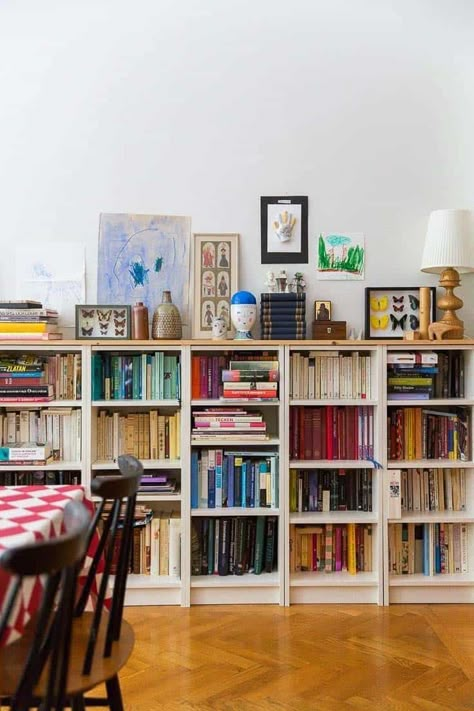 Bookshelf rehab: 33 Amazing ways to add color coordinated books Tylko Bookcase, Storage Library, Billy Ikea, Ikea Kallax, Decor Ikea, Bookshelf Styling, Bookshelf Design, Bookshelves Diy, Home Libraries