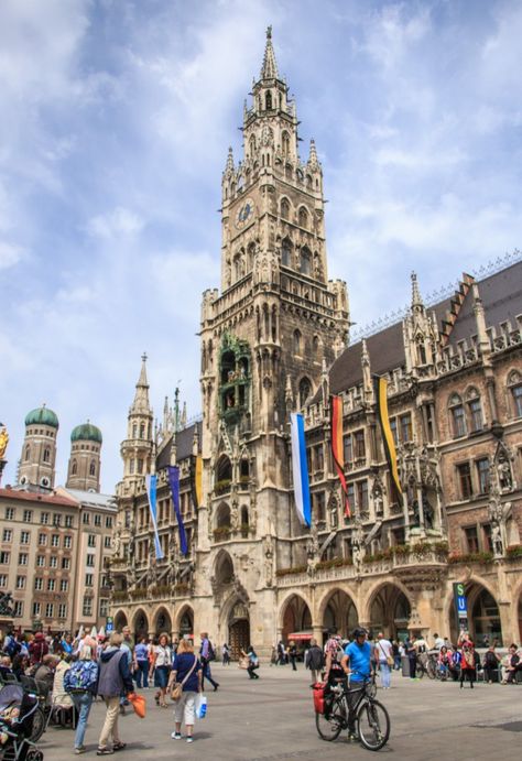 Marienplatz Visit Munich, Munich Travel, Round The World Trip, German Christmas Markets, Munich Germany, Round The World, Travel Beauty, Germany Travel, Places Around The World