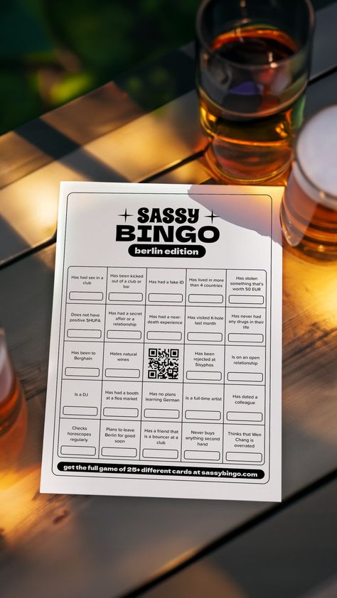 Bingo berlin edition Funny Bingo, Bar Bingo Ideas, Bingo Event, Bingo Night Flyer, Zingo Bingo Game, Country Bar, Bingo Sets, Funny Party Games, Bingo Night