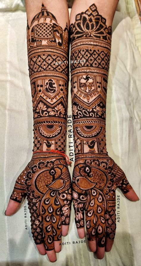 Photo By Aditis Mehendi Art - Mehendi Artist Latest Mehndi Designs Wedding, Bridal Mehendi Designs Wedding, Karva Chauth Mehndi Designs, Traditional Mehndi Designs, Mehendi Art, Front Mehndi Design, Indian Mehndi Designs, Hand Mehndi Design, मेहंदी डिजाइन