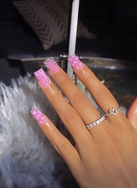 Painted Acrylic Nails, Ballerina Acrylic Nails, Short Pink Nails, Vday Nails, Long Acrylic Nail Designs, Girl Nails, Hard Nails, Nail Designs Valentines, Colored Acrylic Nails