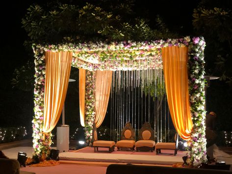 #weddingideas #weddinginspiration #weddingdecor #weddingmandap #mandapdecor #mandapdecoration #flowermandap #weddingdesign #crystals #indianwedding #indianweddingdecor Mandap Decor Indian Night, Phera Mandap Decor Night, Mandap Decor Indian, Shadi Decoration, Wedding Mandap Decor, Indian Night, Shaadi Decor, Wedding Decorations Diy Centerpiece, Engagement Stage