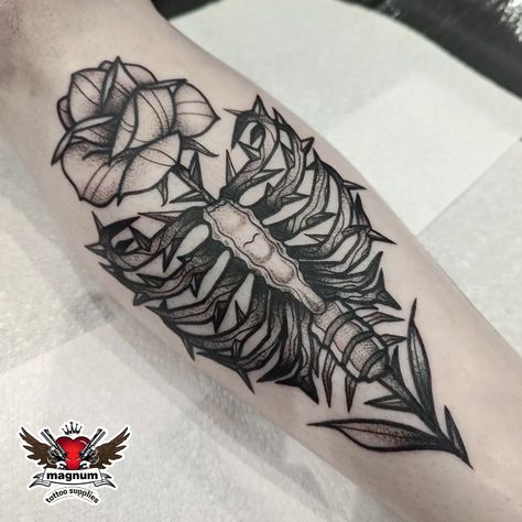 Ribcage Drawing Tattoo, Rib Cage Skeleton Tattoos, Half Rib Cage Half Flowers, Skeleton Ribs Cage, Tattoos Of Rib Cages, Alternative Instagram, Rib Cage Drawing, Rib Cage Tattoo, Cage Tattoo