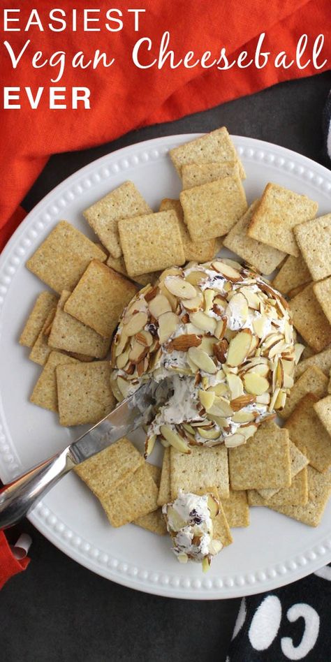 Who says party food has to take more than 10 minutes to make? Not this amazingly easy Vegan Cheeseball! Vegan Cheeseball, Cheese Ball Easy, Vegan Cheese Ball, Vegan Cheese Recipes, Vegan Party Food, Vegan Party, Healthy Vegan Snacks, Vegan Holidays, Vegan Cream Cheese